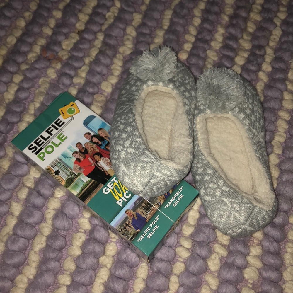 grey comfy slippers + FREE selfie stick